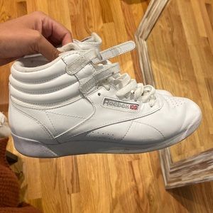 Reebok freestyle hi sneakers in size 8